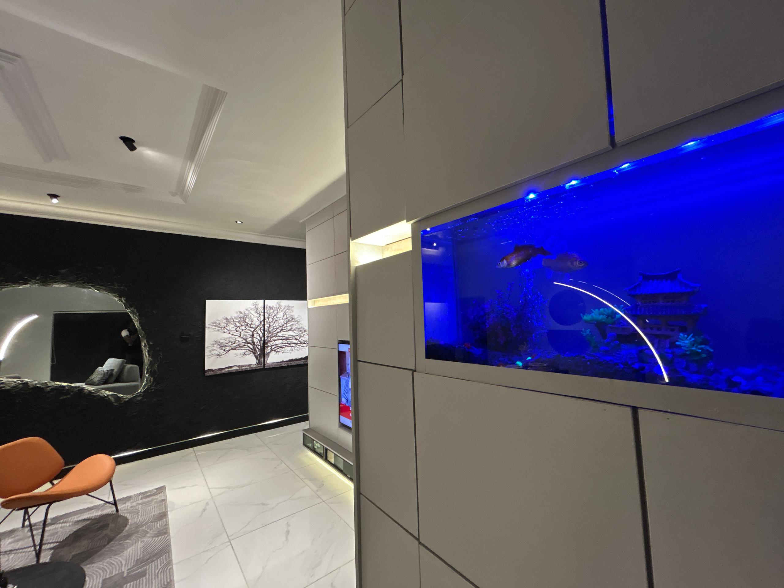 luxurious-one-bedroom-apartment-68e9105c77fe1