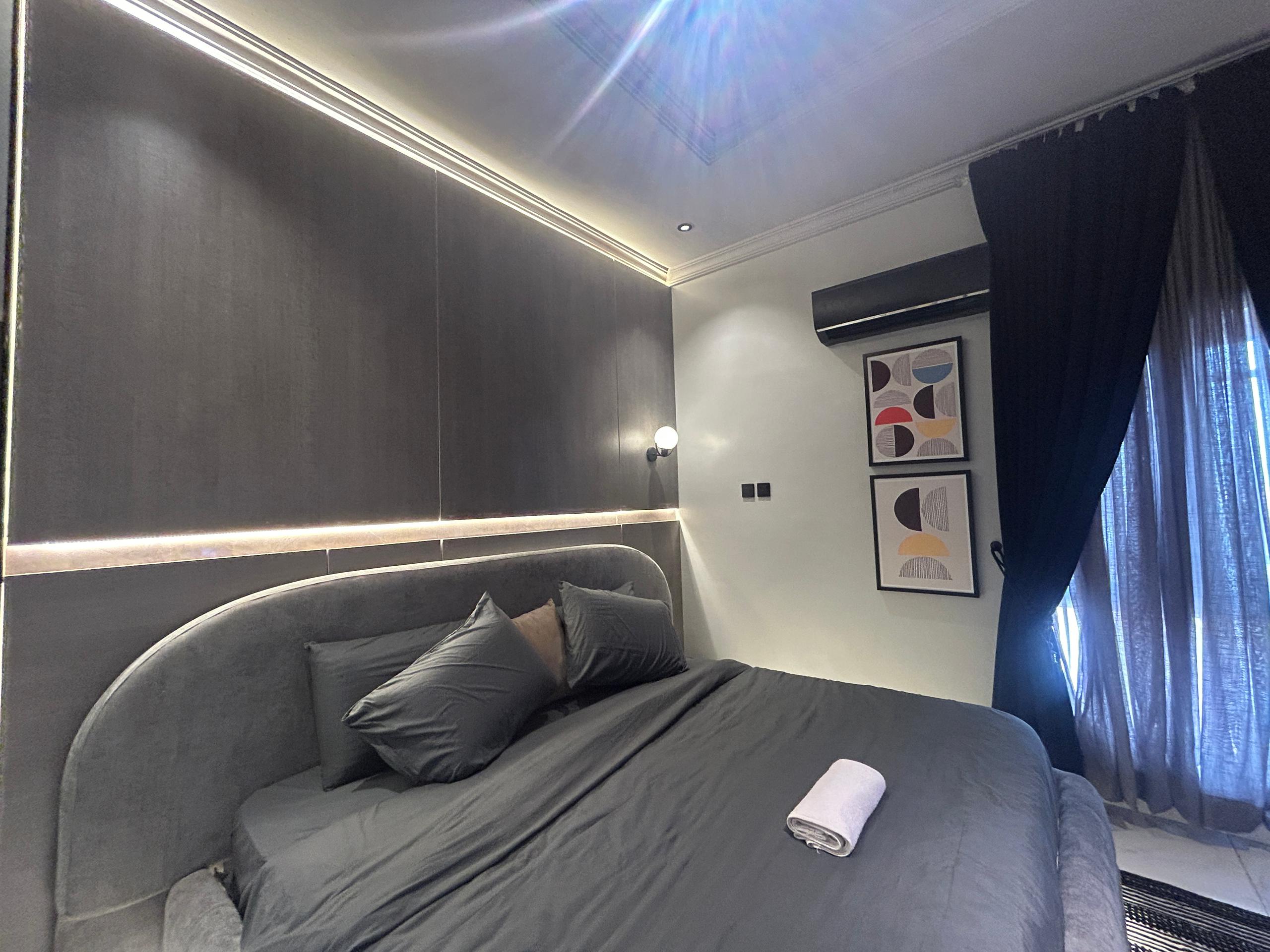 luxurious-one-bedroom-apartment-68e91078286ed