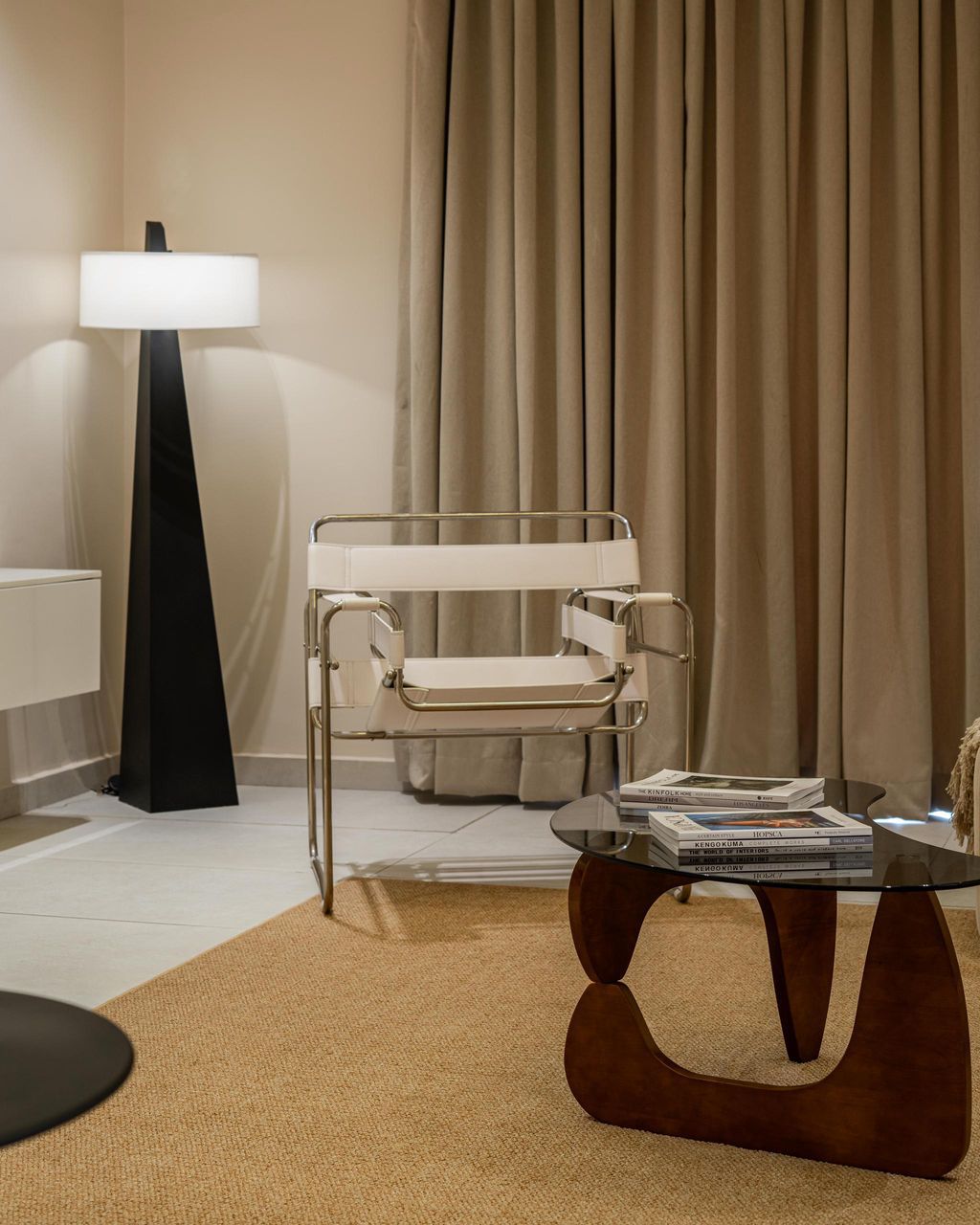 luxury-2-bedroom-apartment-with-swimming-pool-and-ps5-22-68fb768d095e7