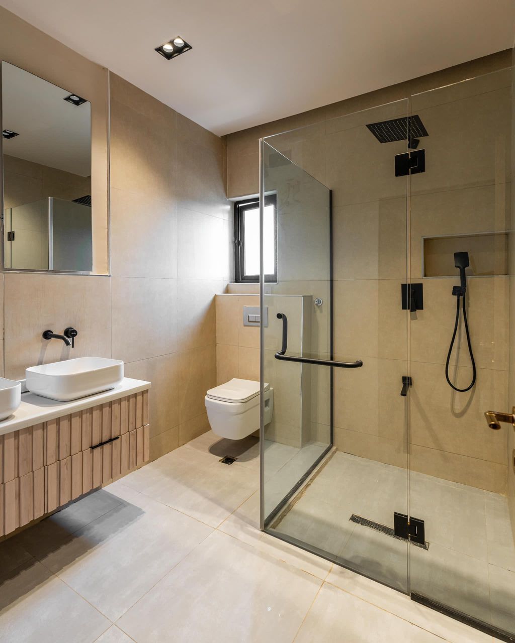 luxury-2-bedroom-apartment-with-swimming-pool-and-ps5-22-68fb769086567