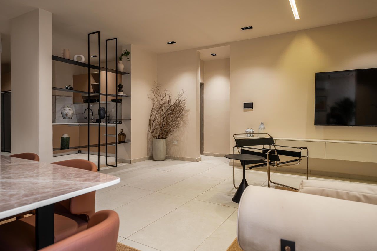 luxury-2-bedroom-apartment-with-swimming-pool-and-ps5-22-68fb769835725